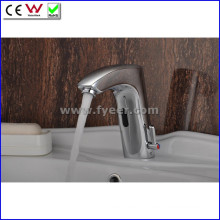 China Hot Sale Automatic Sensor Faucet Mixer (QH0112A)